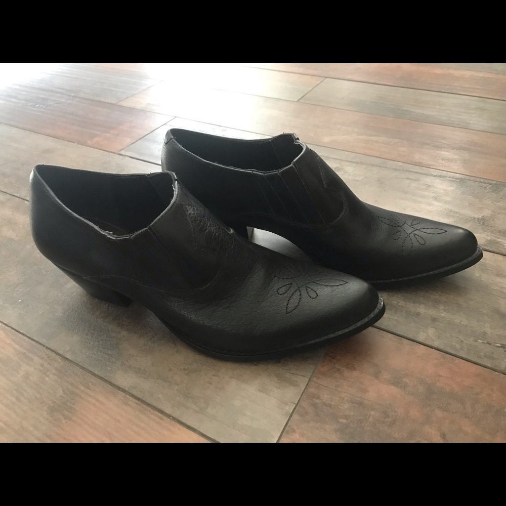 Reba black leather ankle boots